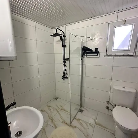 Apartment Center Suites *