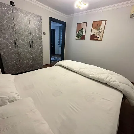 Center Suites Apartment *